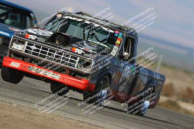 media/Sep-28-2025-24 Hours of Lemons (Sun) [[5dfe0e5f6e]]/9am (Star Mazda)/